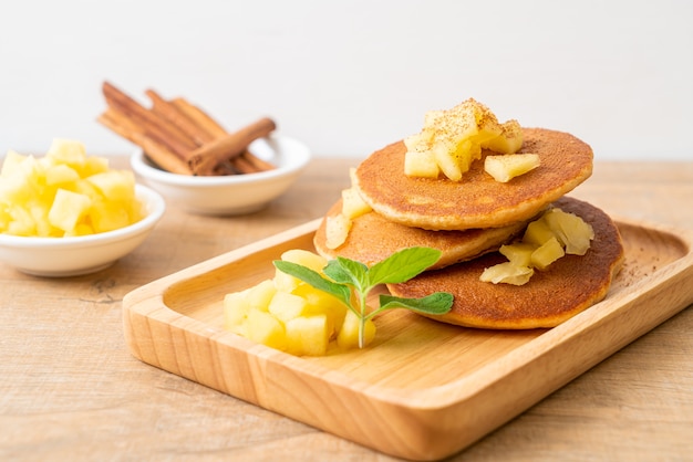 Apple pancakes with cinnamon