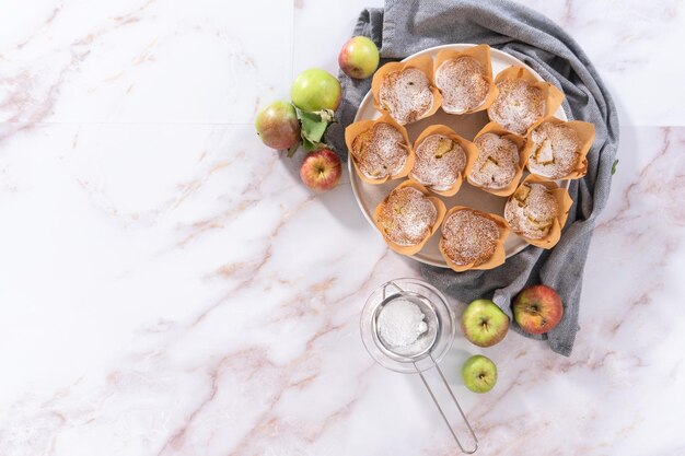 Muffin alla sharlotka di mele