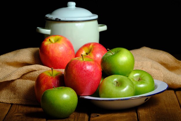 Photo apples isolated on white background ready to use in designs