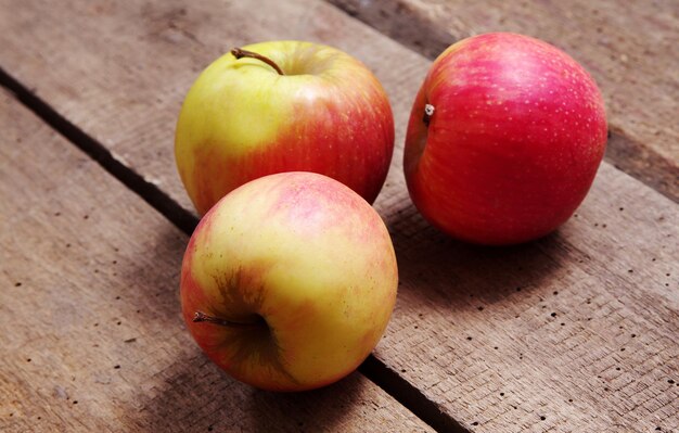 Photo apples on the table