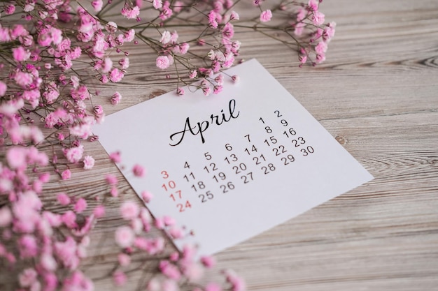 April 2022 calendar