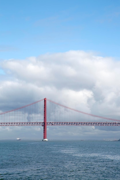 April Suspension Bridge in Lissabon, Portugal