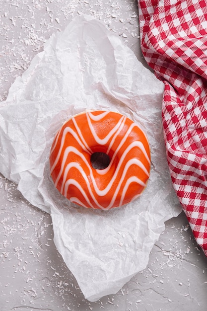 Aquarel oranje donut bovenaanzicht