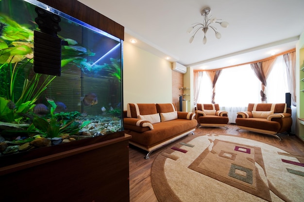 Aquarium in een kamer