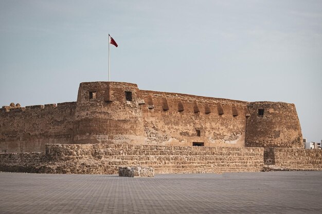 Photo arad fort historical site in manama bahrain