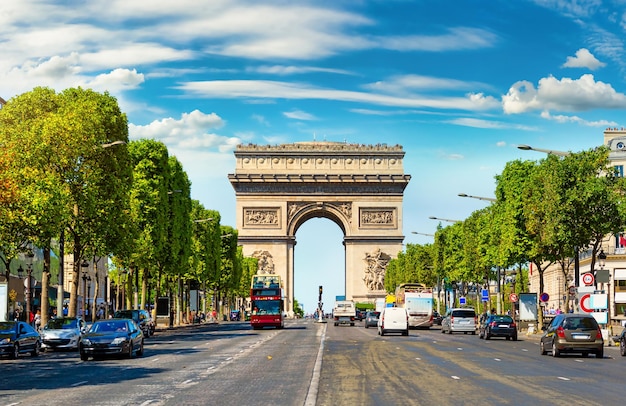 Триумфальная арка во Франции