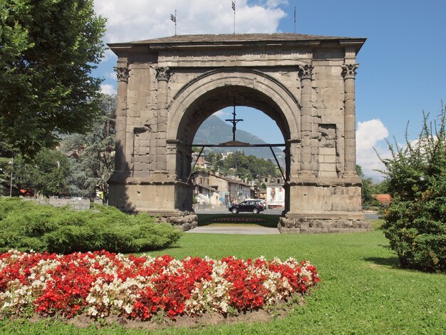 Arch of August Aosta