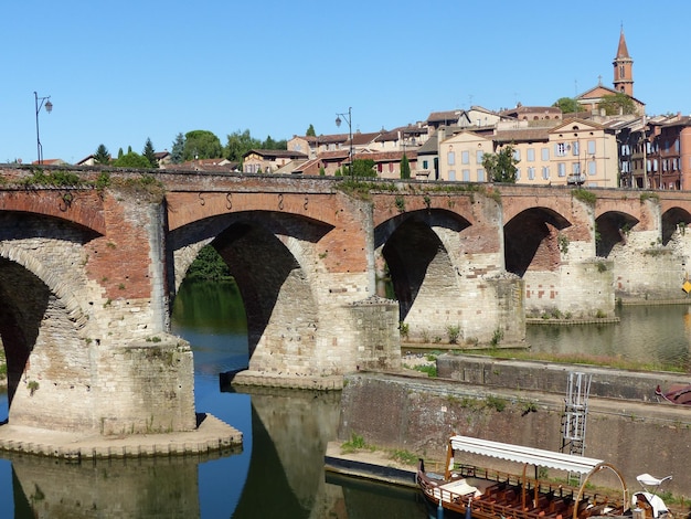 Photo arch bridge against clear sky