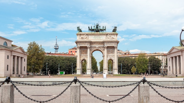 Arch of Peace, of Arco della Pace, stadspoort in het centrum van de oude binnenstad van Milaan