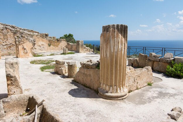 시칠리아의 솔룬토네아르 팔레르모의 고고학 지역