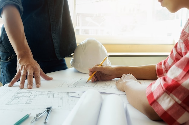 Photo architect in an office