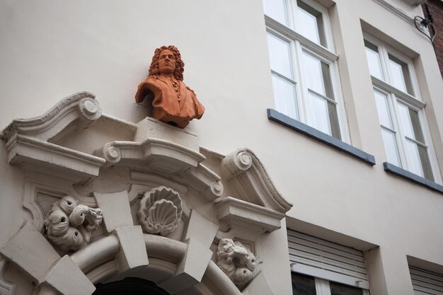 Dettagli architettonici sugli edifici della città di bruges, belgio