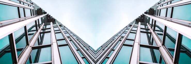 建築の詳細モダンな建物のガラスファサードビジネスの背景