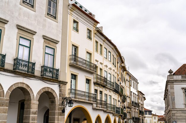 Architectuur van de oude stad van evora in portugal