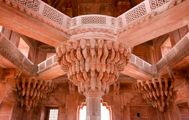 Fatehpur Sikri Uttar Pradeshインドの建築がHRDで撮影されました。