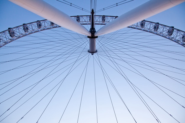 Arichitecture of london eye