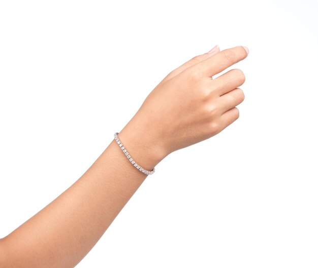armband ingelegd met edelstenen bij de hand geïsoleerd op een witte achtergrond