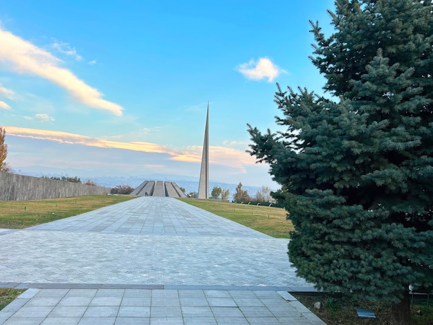 Photo armenian genocide tsitsernakaberd memorial complex for the victims of the armenian genocide yerevan