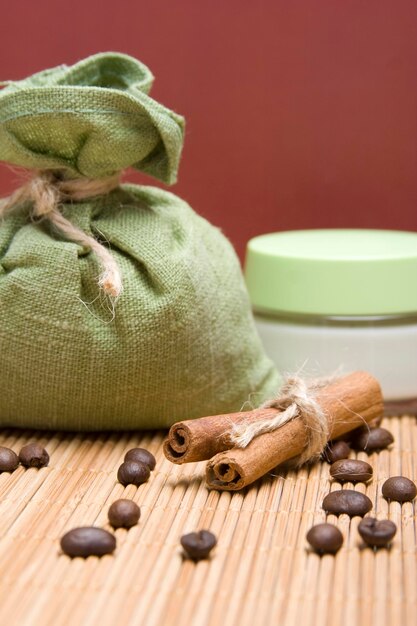 Aromatherapie met koffie en kaneel