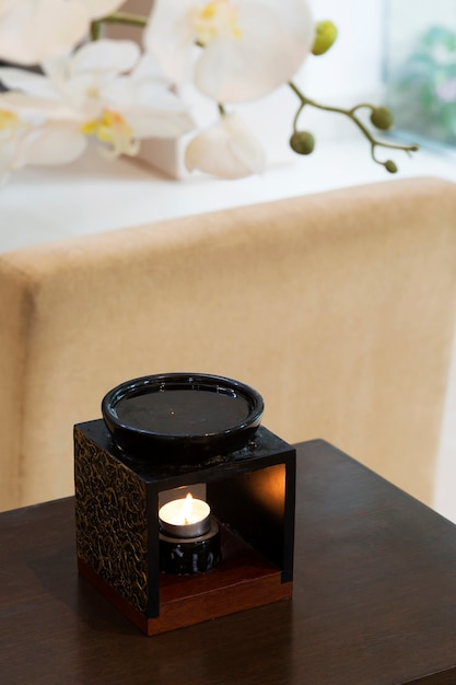 Aromatherapy oil burner