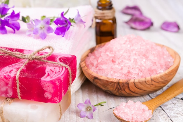 Aromatic spa Handmade soap salt shower and flower