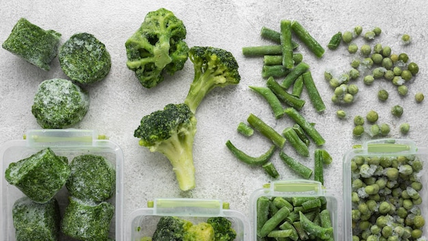 Расположение замороженных зеленых продуктов