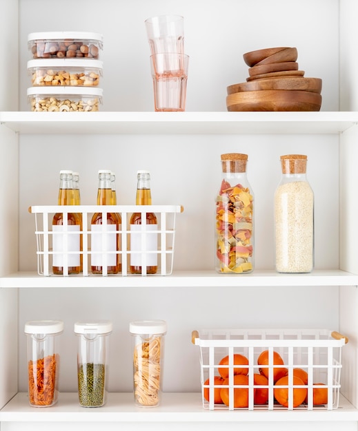 Photo arrangement with food containers