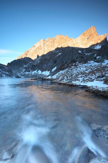 Photo arriel lakes in the tena valley