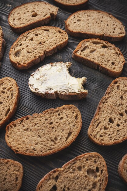 Photo artisan bread slices