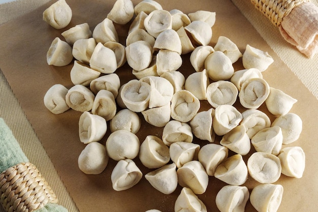 Artisanal dumplings en Ravioli gemaakt met de hand selective focus