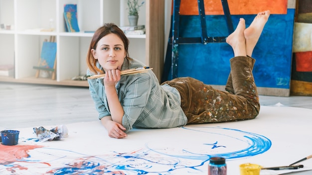 artist lifestyle modern art painting hobby woman