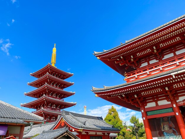 Asakusa Japan 20 oktober 2023 Veel mensen bezoeken de SenSo Ji tempel