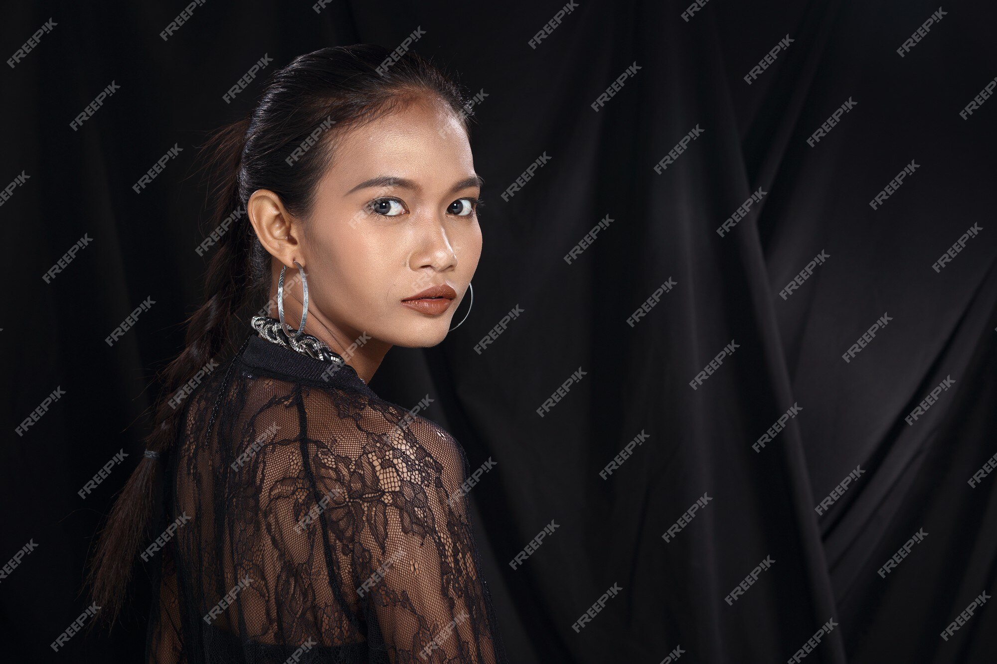 Premium Photo | Asian beautiful tan skin woman with fashion make up black hair, studio lighting dark fabric background, portrait half body head shot. black see through lace, concept luxury to join Premium Photo | Asian beautiful tan skin woman with fashion make up black hair, studio lighting dark fabric background, portrait half body head shot. black see through lace, concept luxury to join