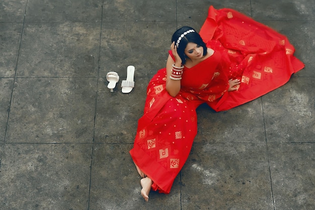 Photo asian beauty with red saree