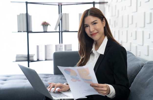 asian business woman