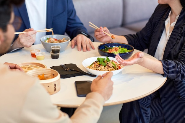 사진 아시아 요리 비즈니스 점심