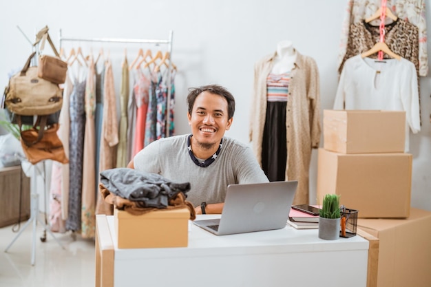 Asian designers selling his product online