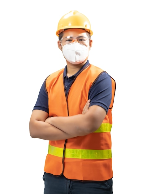 Азиатский инженер или техник носит защитный шлем и светоотражающий жилет.