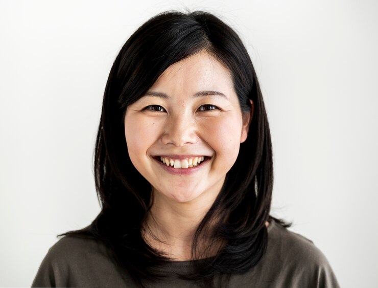 Photo スタジオでアジア人民族女性の肖像画の撮影