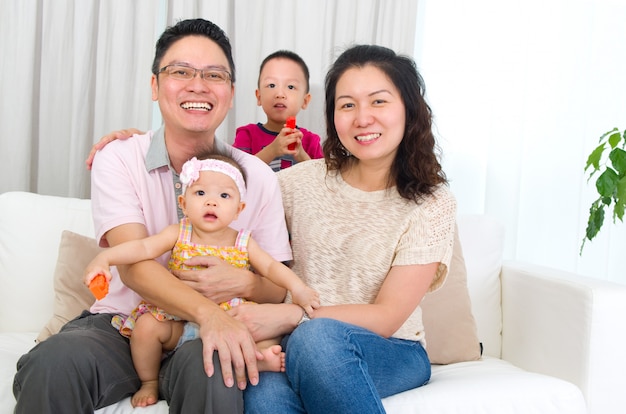 Photo asian family