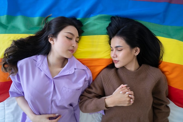 Photo asian female couple at bedroom