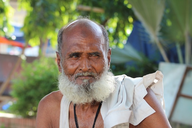 Photo asian muslim religion old man