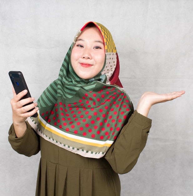 Asian Muslim women are promoting digital products