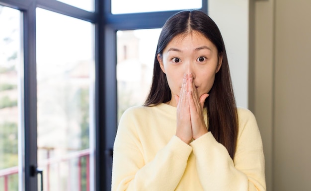 アジアのきれいな女性