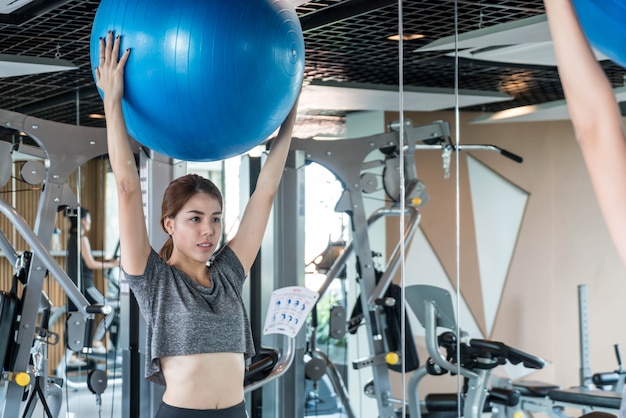 Asian woman exercise in the gym