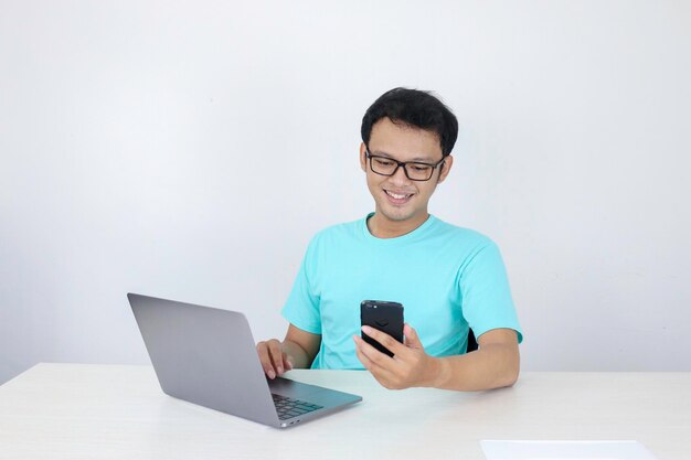 Junior Mobile Programmer SKM/0002/00010/2/2020/12 Bidang Aktivitas Pemrograman, Konsultasi dan kegiatan ybdi Sektor Informasi dan Komunikasi