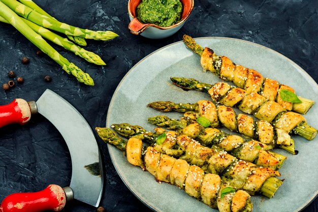 Asparagus baked in bread