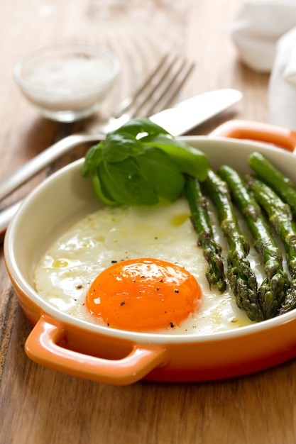 Asparagus and egg