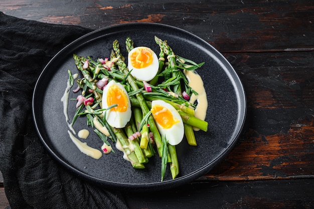 Asparagus with eggs and french dressing with dijon mustard