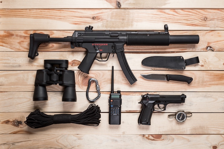 Photo アサルトライフル、銃、ナイフ、その他の武器
